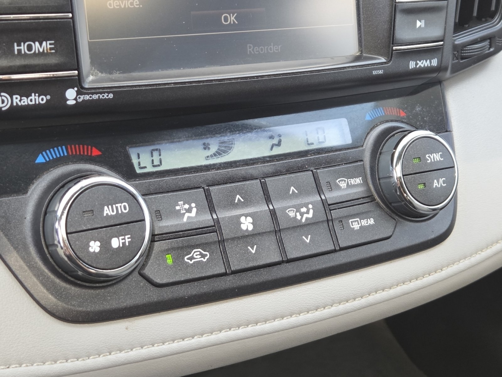 Used 2016 Toyota RAV4 XLE FWD image 30