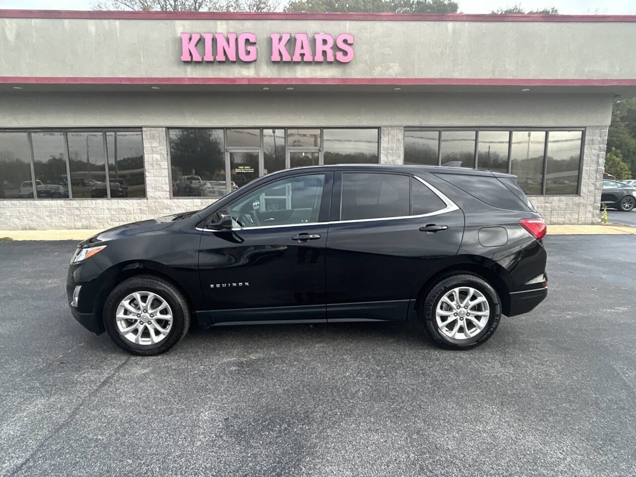 Used 2020 Chevrolet Equinox LT FWD image 2
