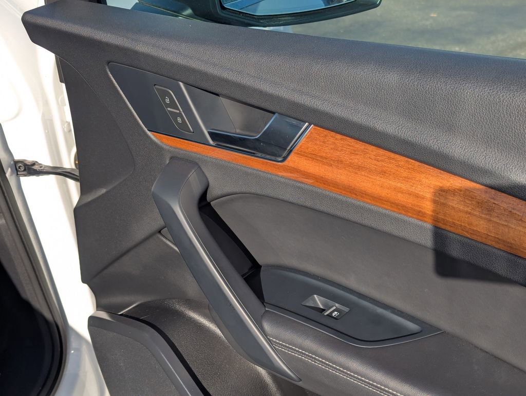 Used 2021 Audi Q5 2.0T Premium Plus image 40