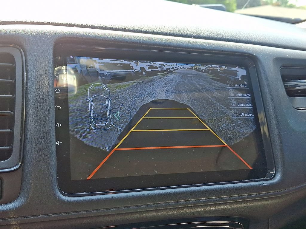 Used 2016 Honda HR-V LX image 17