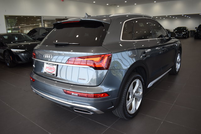 Used 2025 Audi Q5 2.0T Premium Plus w/ Premium Plus Package AWD/4WD image 8
