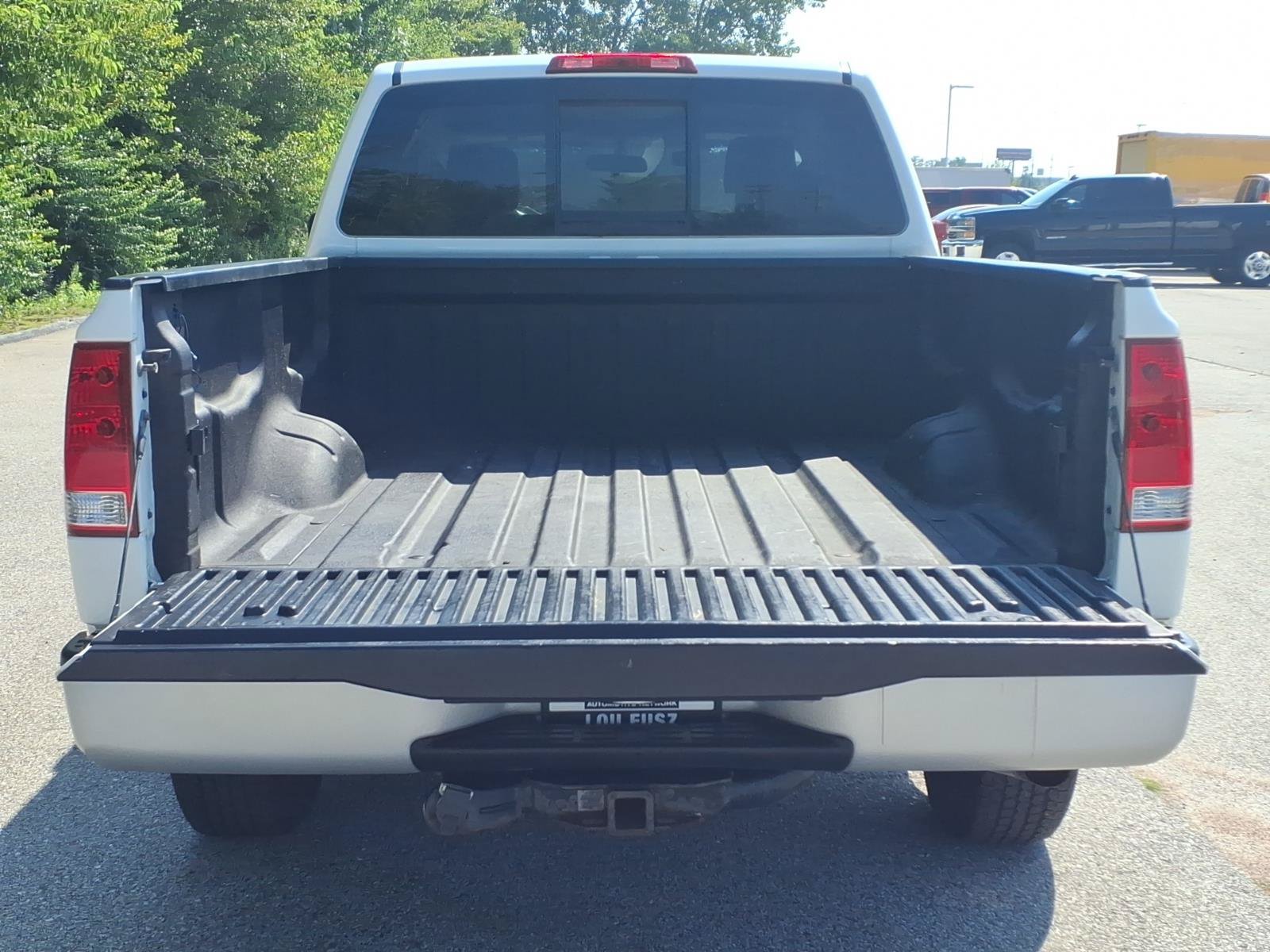 Used 2005 Nissan Titan XE w/ (W02) Preferred Pkg RWD image 26