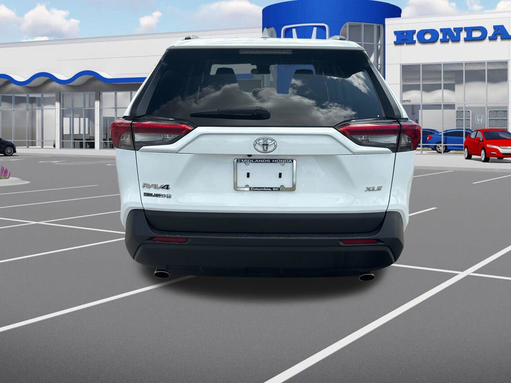 Used 2024 Toyota RAV4 XLE FWD image 7