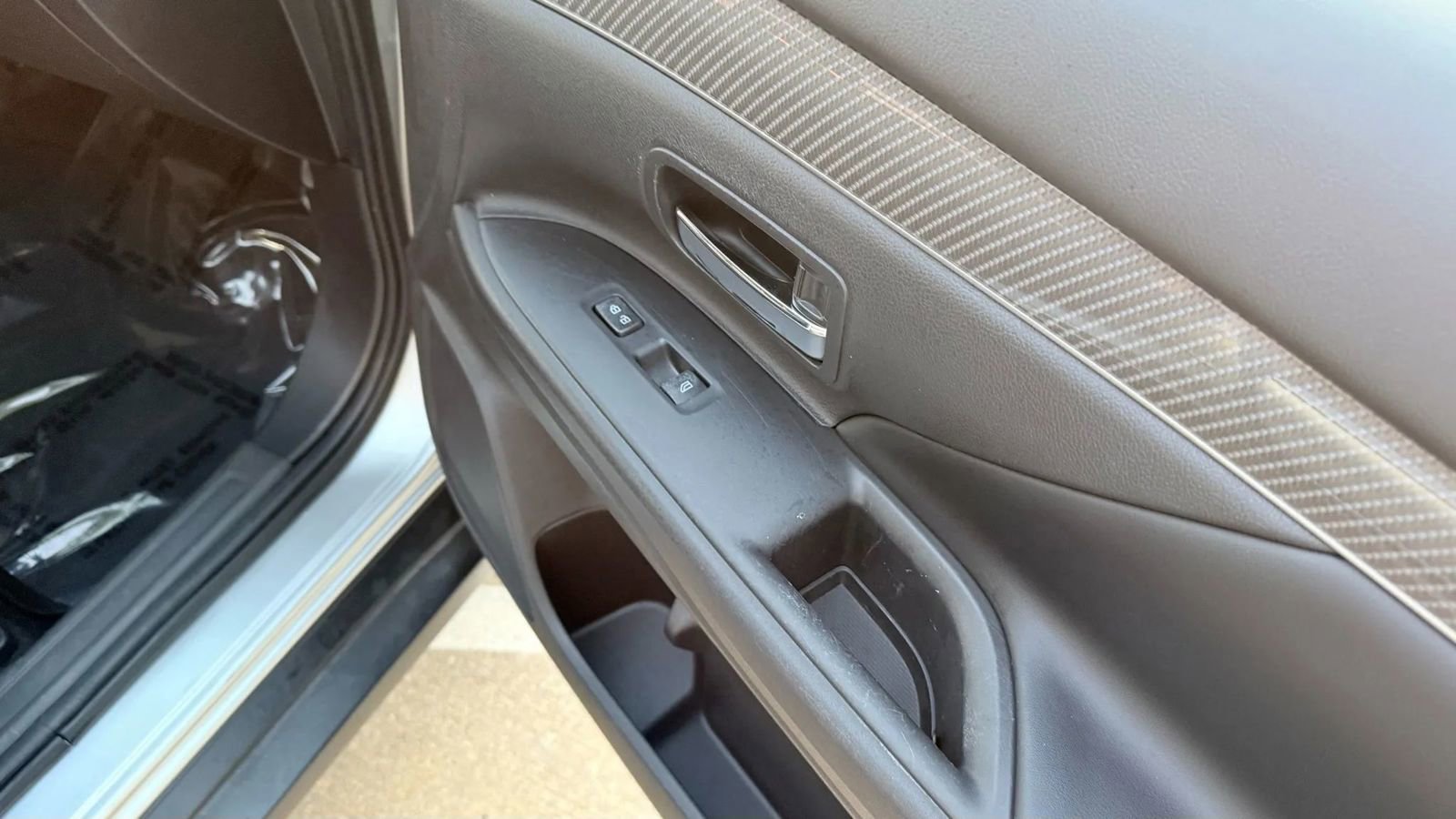 Used 2020 Mitsubishi Outlander SE image 24