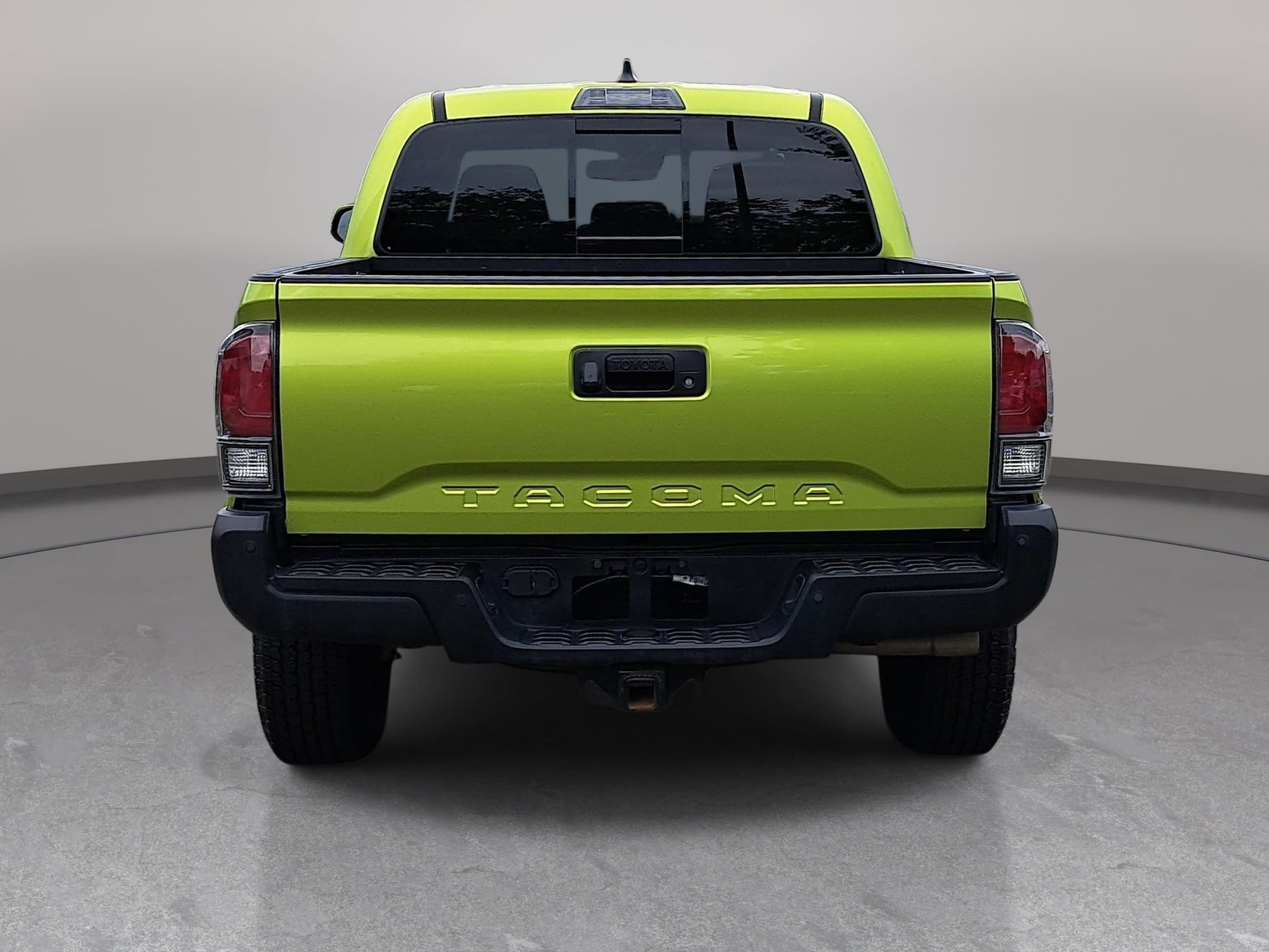 Used 2023 Toyota Tacoma TRD Off-Road w/ Technology Package AWD/4WD image 6