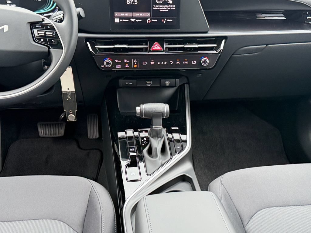 New 2026 Kia Niro LX FWD image 12