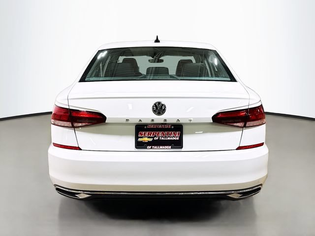 Used 2021 Volkswagen Passat 2.0T SE FWD image 7