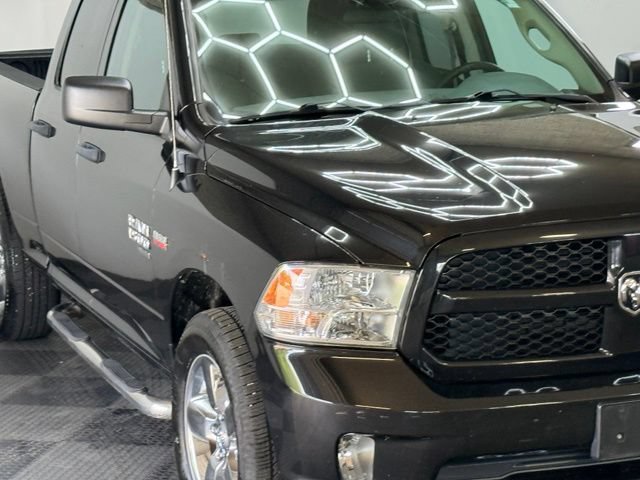 Used 2019 RAM 1500 Express w/ Express Value Package AWD/4WD image 2