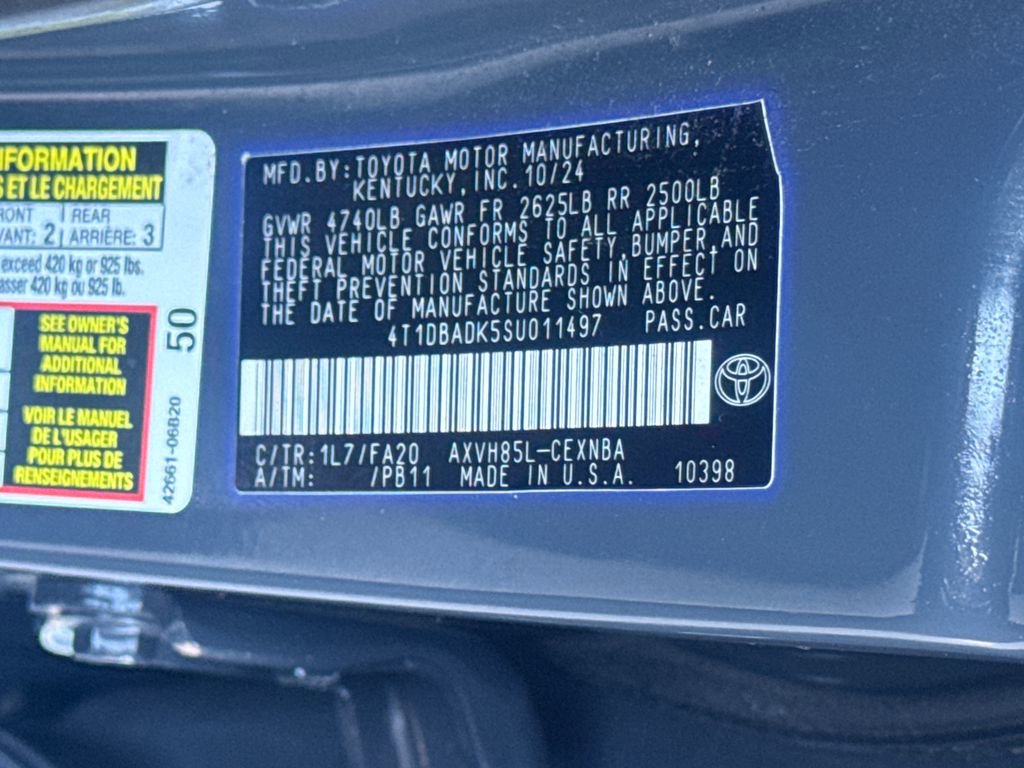 Used 2025 Toyota Camry LE AWD/4WD image 46