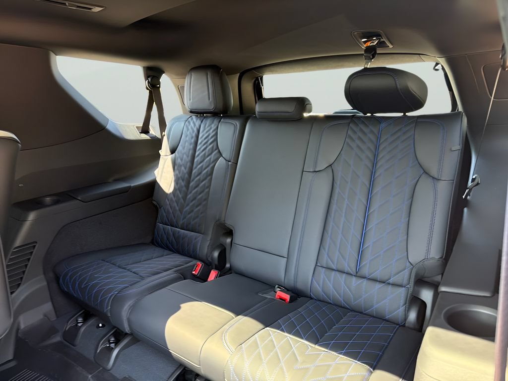 New 2026 Cadillac Escalade IQL Sport 1 w/ LPO, Floor Liner Package AWD/4WD image 40