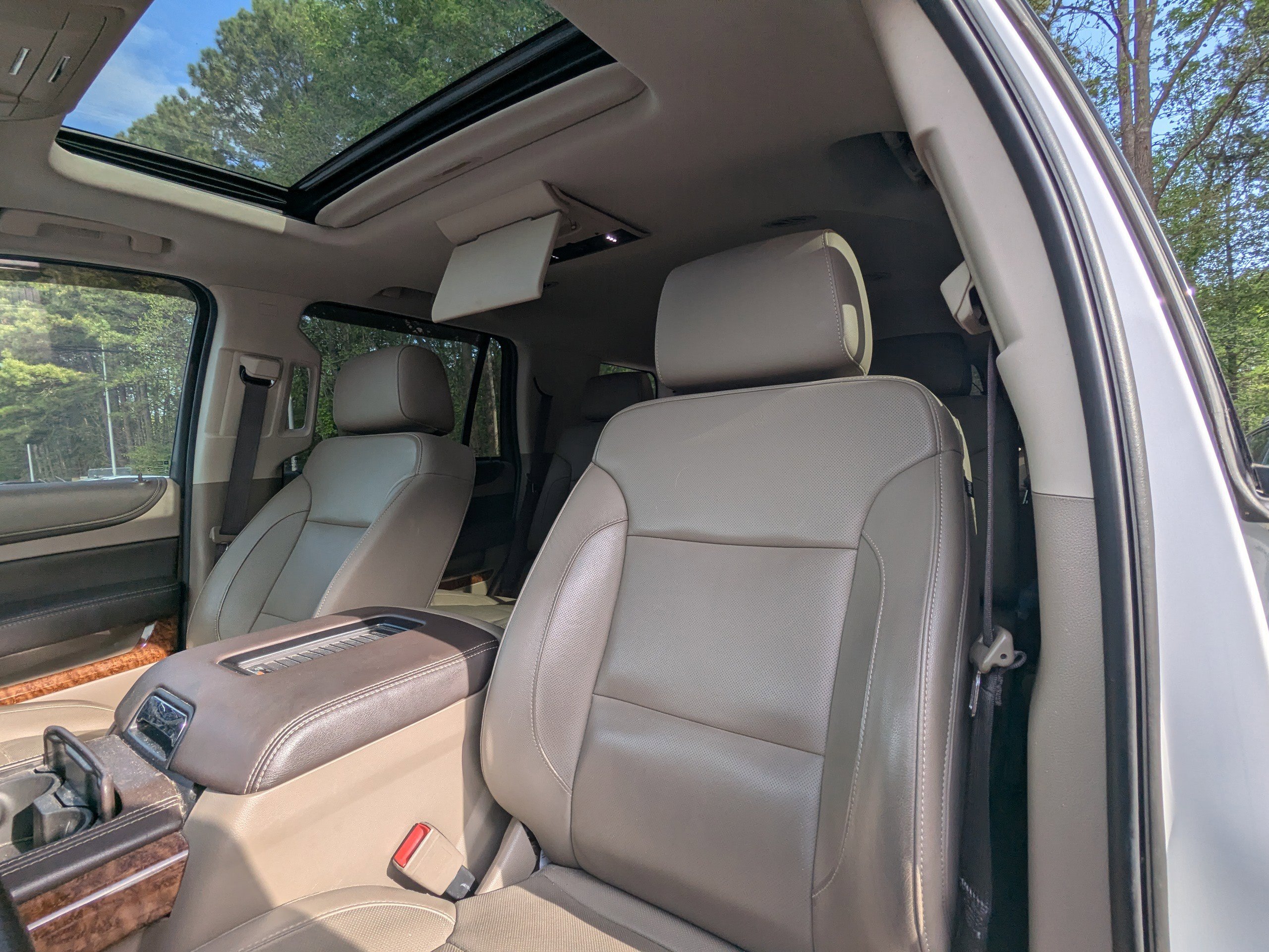 Used 2020 Chevrolet Tahoe Premier image 3