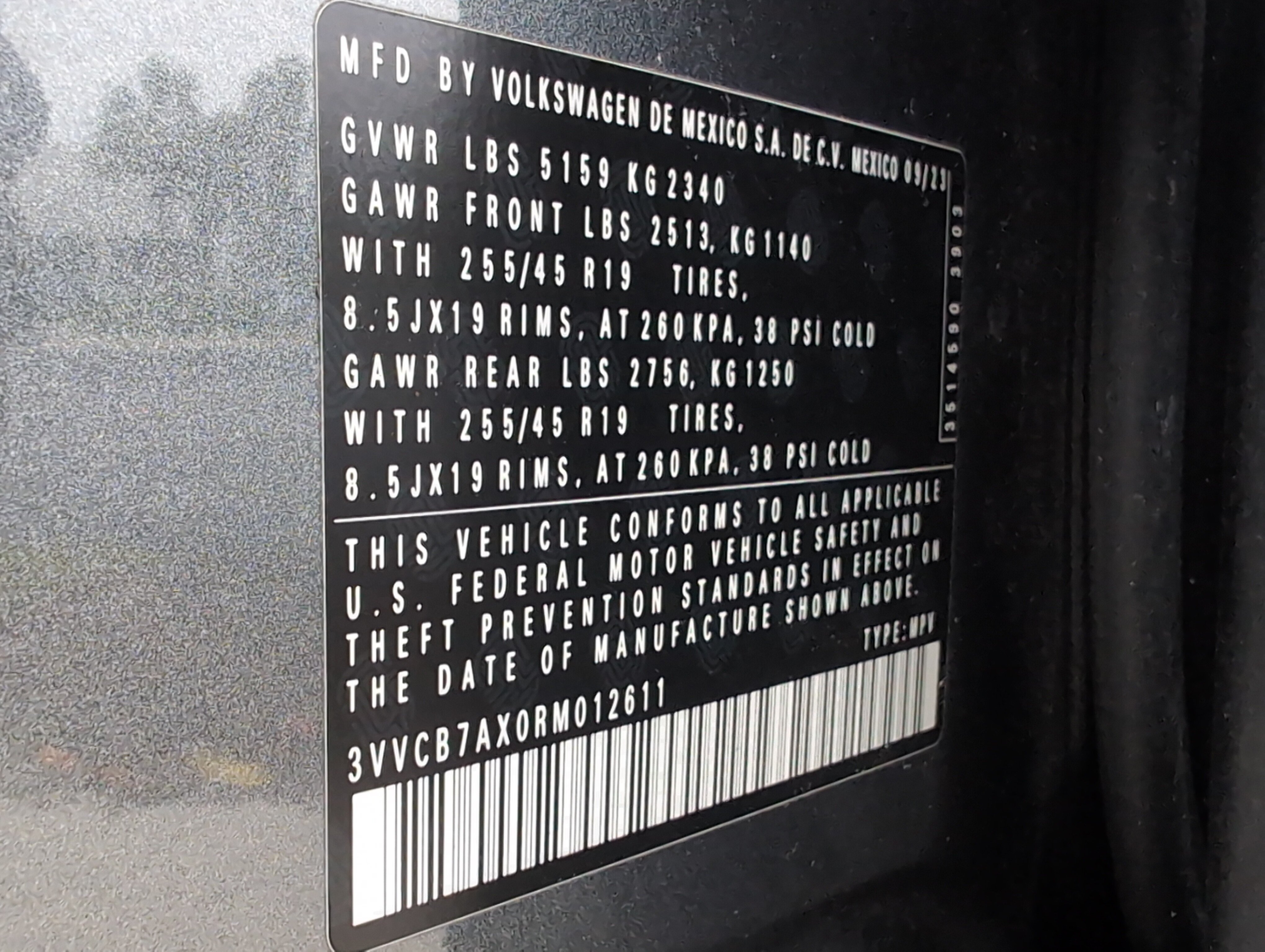 Used 2024 Volkswagen Tiguan SE R-Line FWD image 34