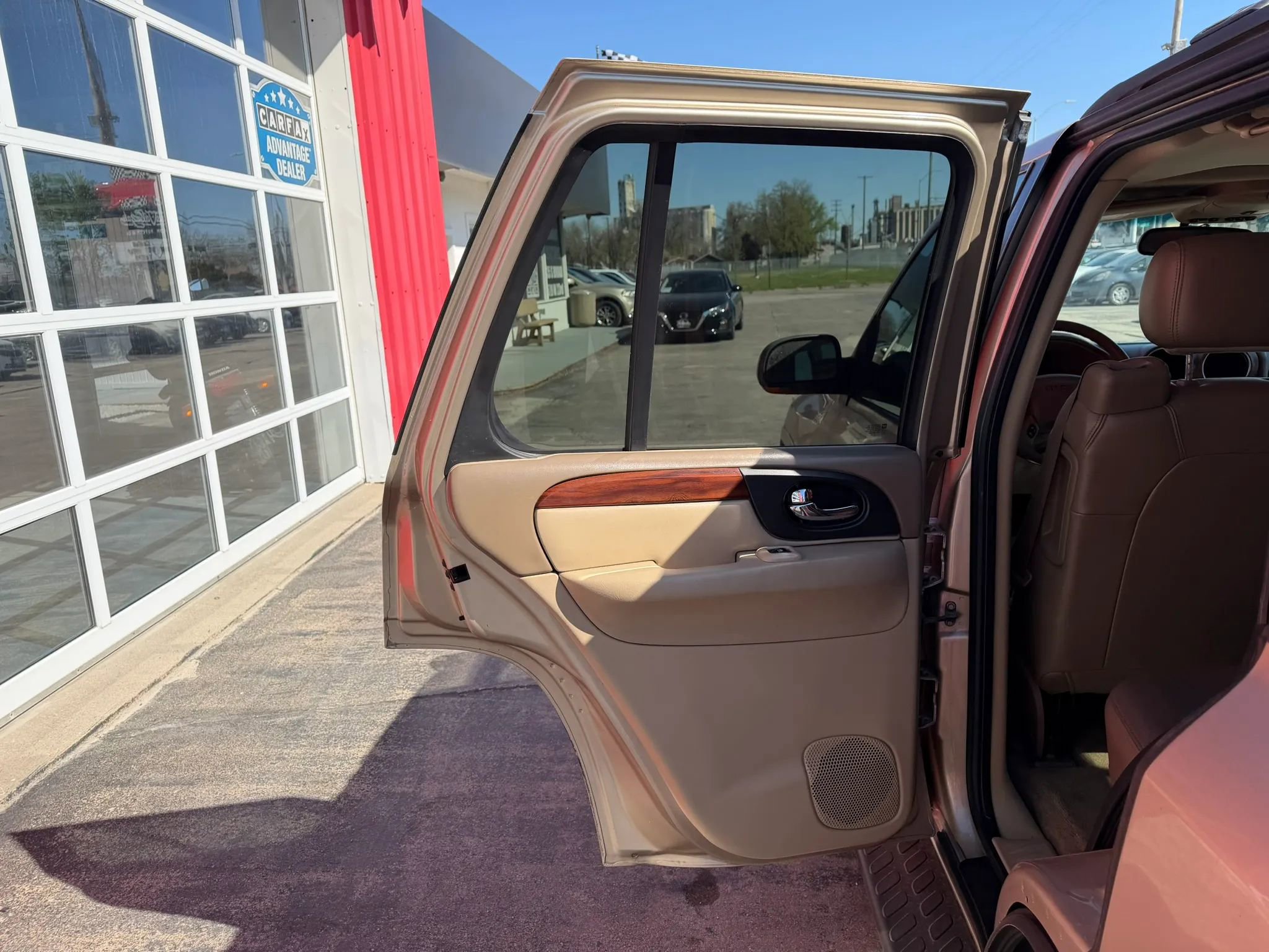 Used 2004 GMC Envoy SLT w/ Preferred Equipment Group AWD/4WD image 11