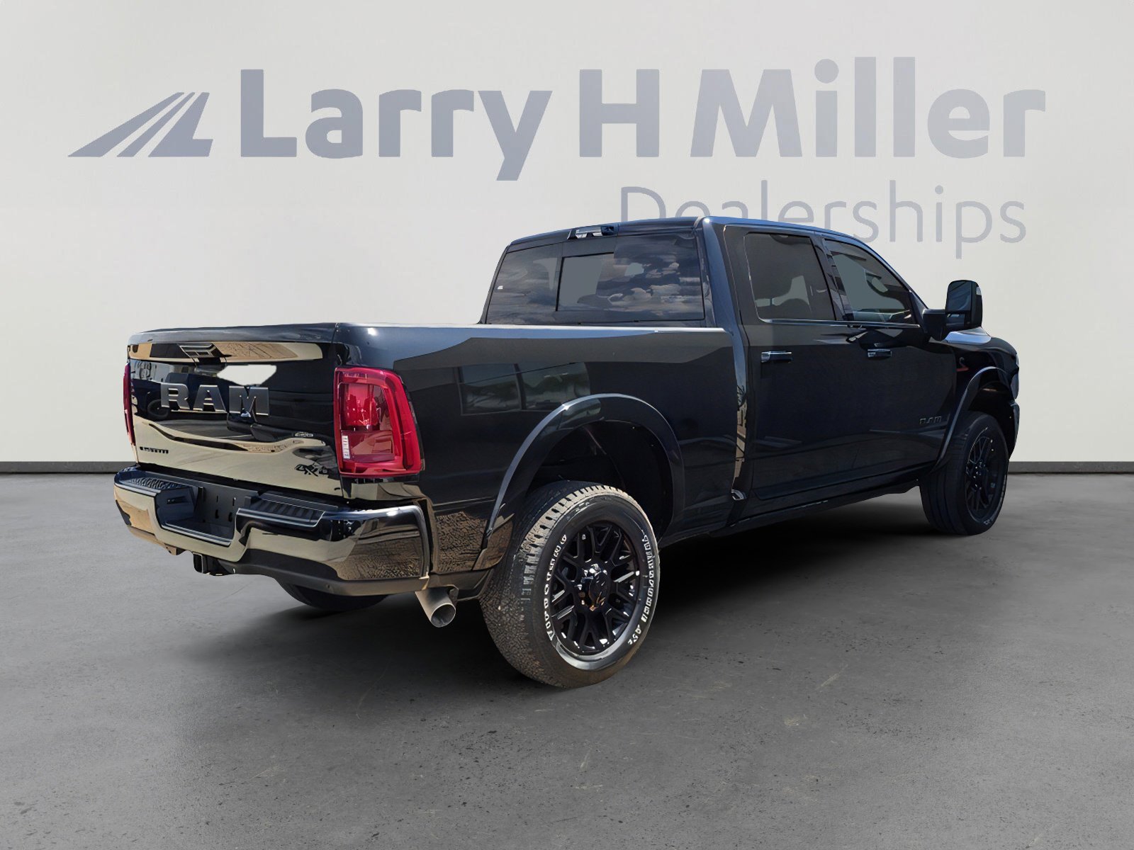 New 2025 RAM 2500 Limited image 4