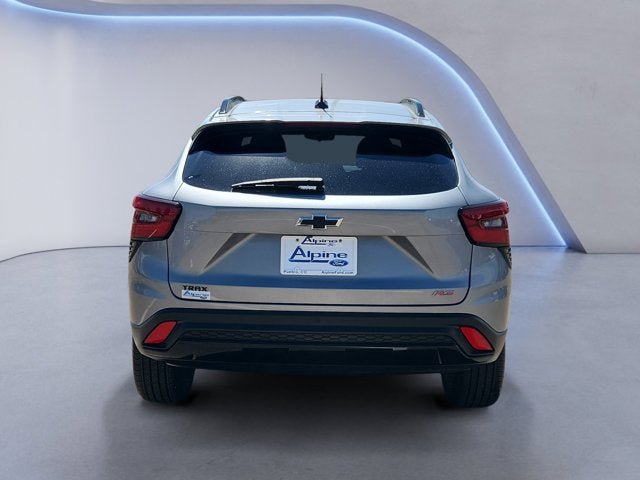 Used 2025 Chevrolet Trax RS w/ Driver Confidence Package FWD image 4