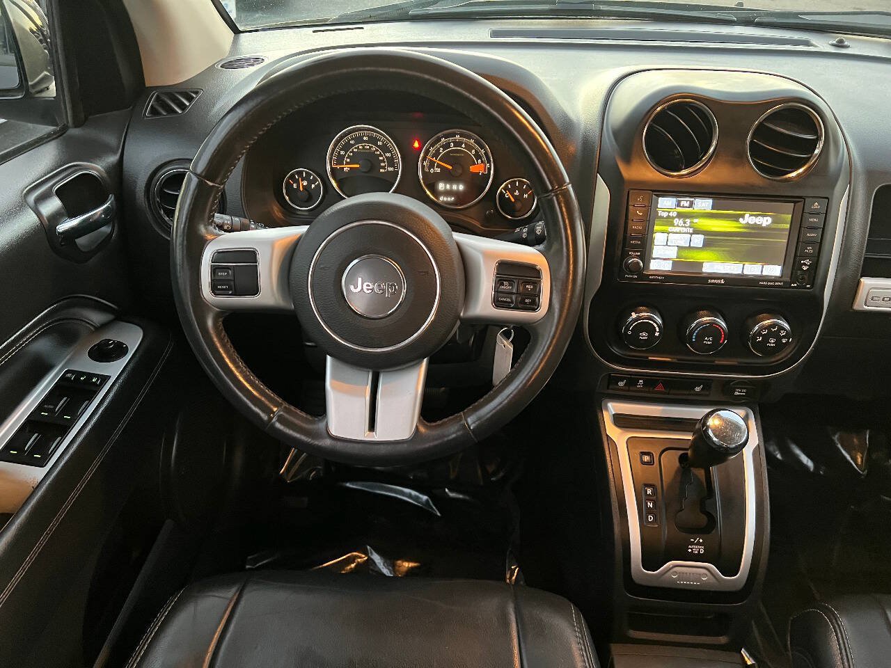 Used 2017 Jeep Compass High Altitude AWD/4WD image 31