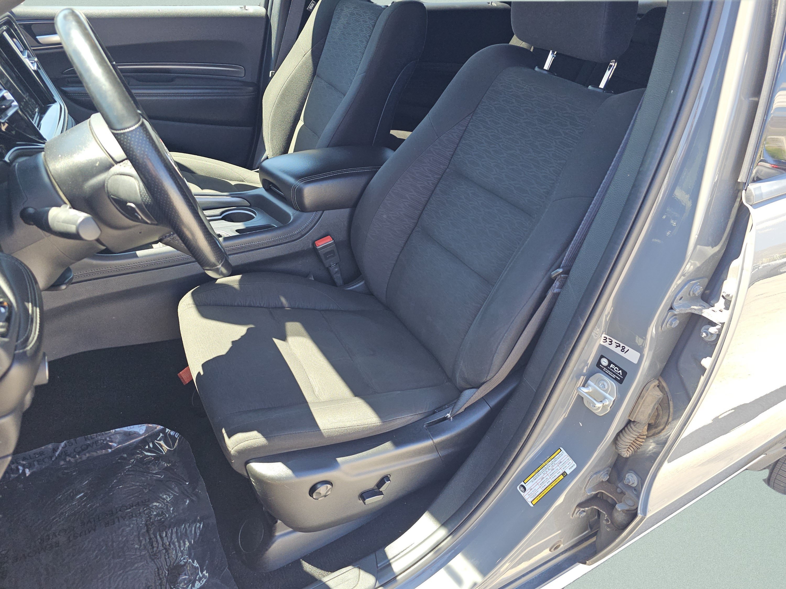 Used 2023 Dodge Durango SXT AWD/4WD image 6