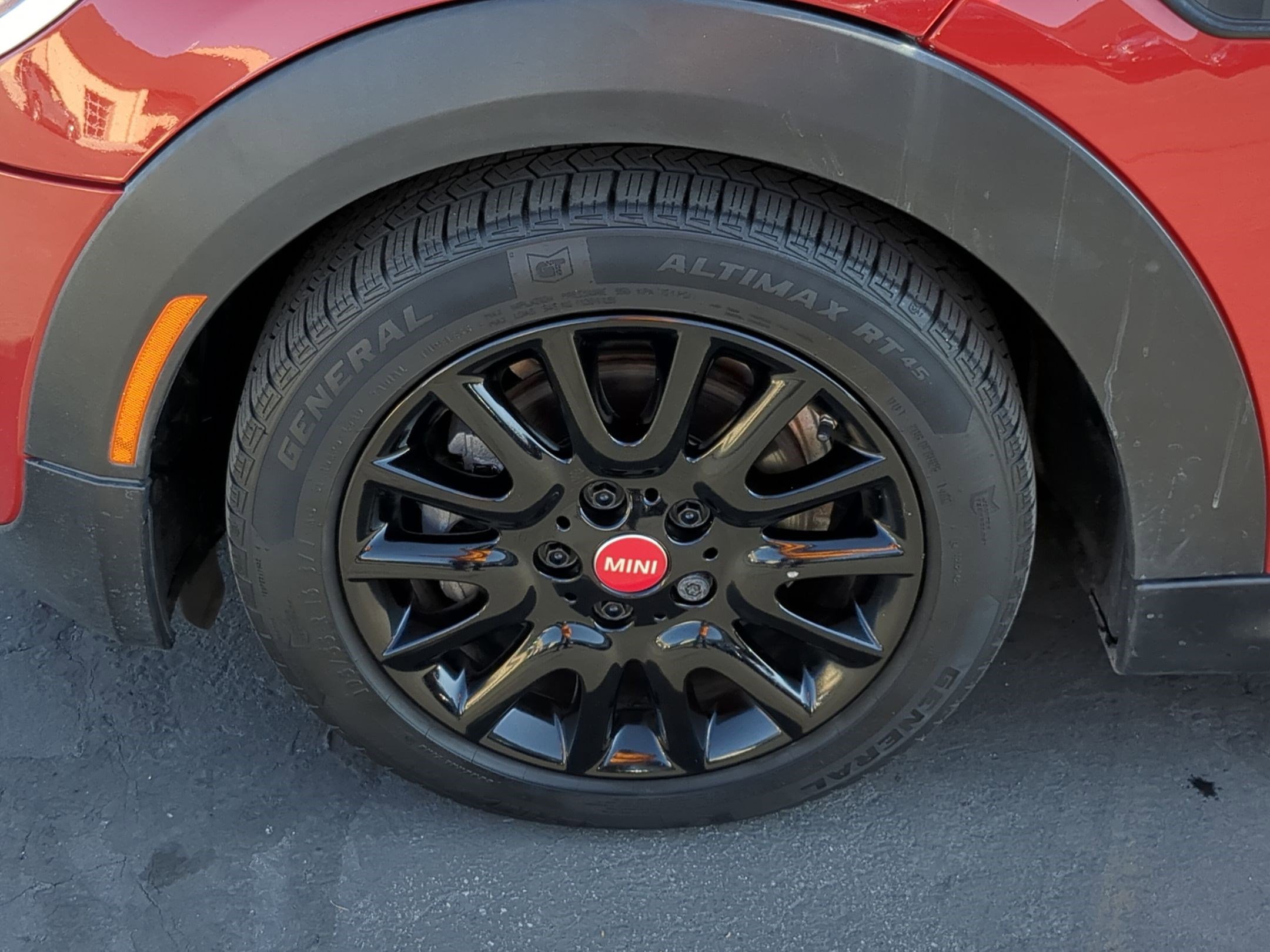 Used 2015 MINI Cooper 2-Door Hardtop image 13