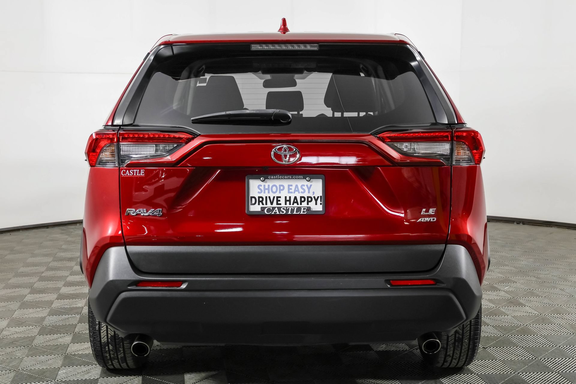 Used 2022 Toyota RAV4 LE AWD/4WD image 16