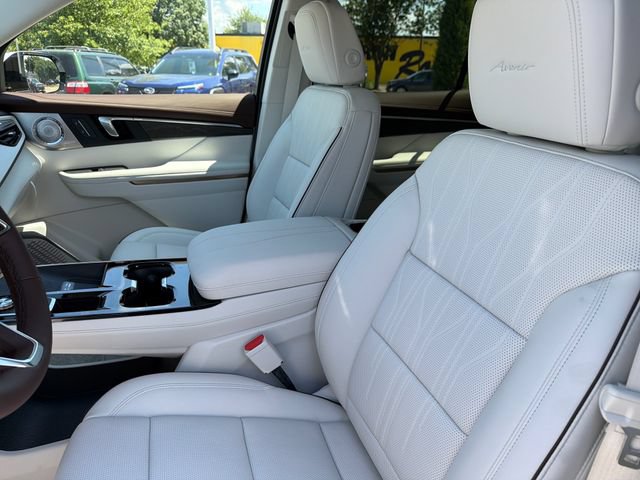 New 2026 Buick Enclave Avenir w/ Super Cruise Package FWD image 17