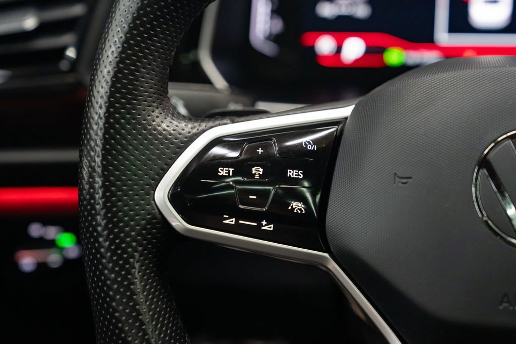 Used 2023 Volkswagen Jetta GLI Autobahn image 16