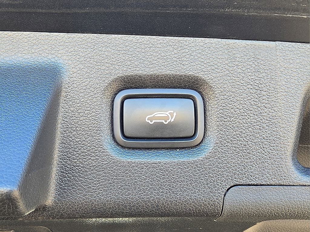 Used 2023 Hyundai Santa Fe SEL image 15