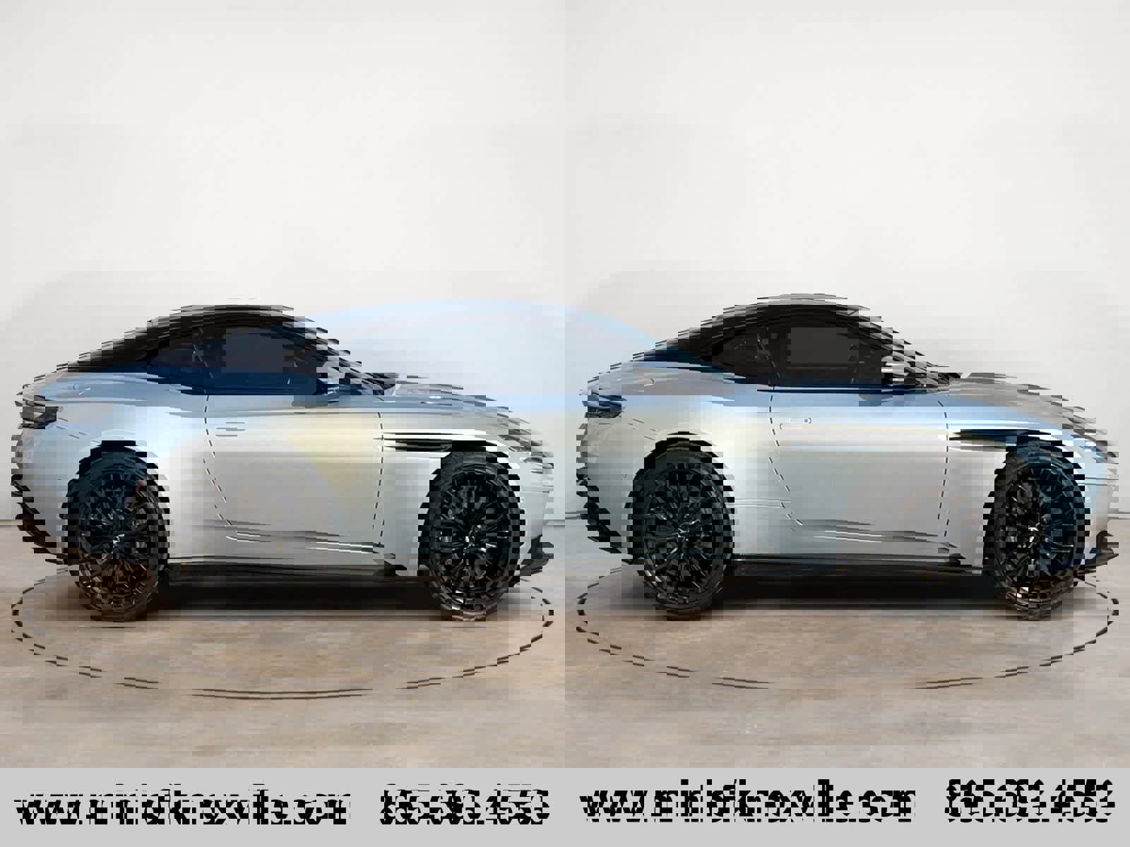 Used 2019 Aston Martin DB11 AMR image 2