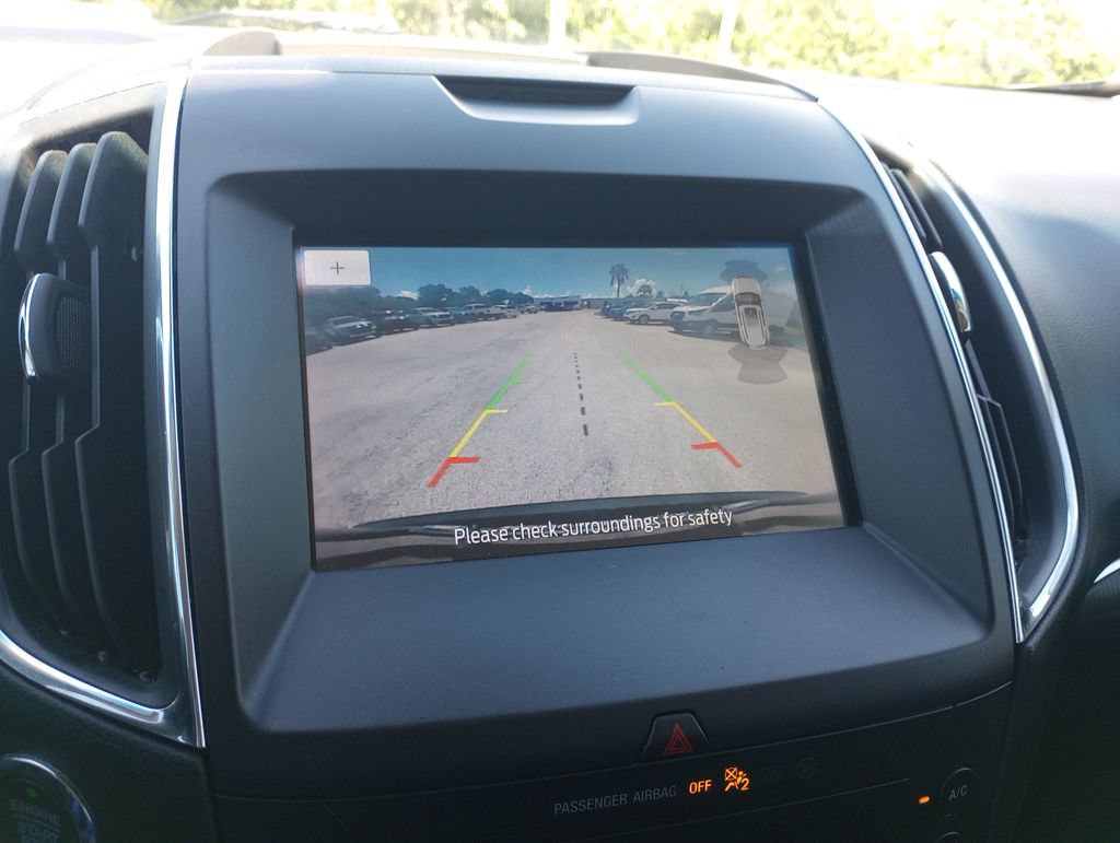 Used 2020 Ford Edge Titanium FWD image 27