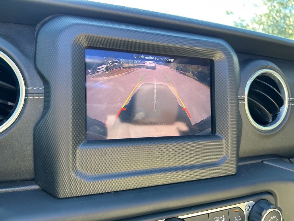 Used 2019 Jeep Wrangler Unlimited Sahara w/ Safety Group image 34