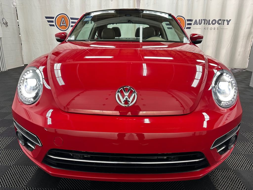 Used 2019 Volkswagen Beetle 2.0T SE FWD image 3