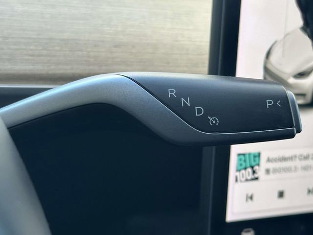 Used 2021 Tesla Model Y Long Range image 25