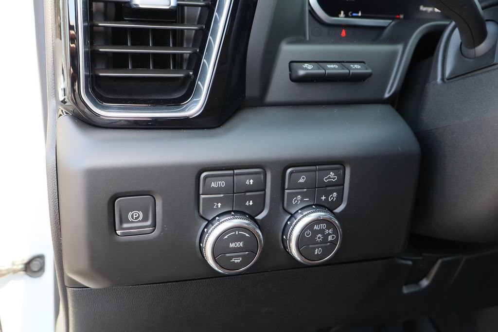 New 2026 GMC Sierra 2500 Denali Ultimate AWD/4WD image 11