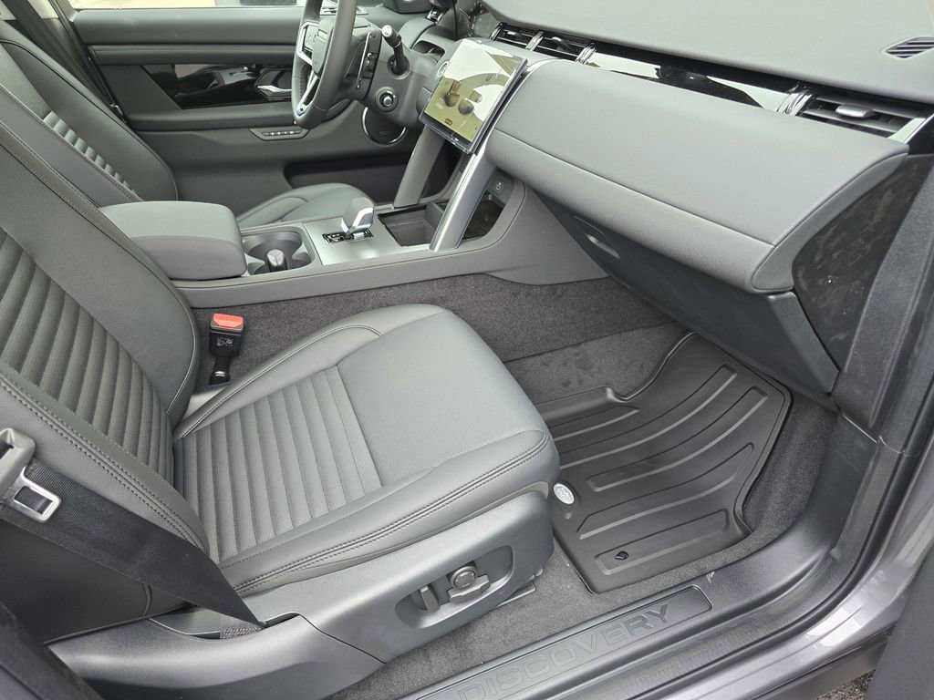 New 2025 Land Rover Discovery Sport S AWD/4WD image 22