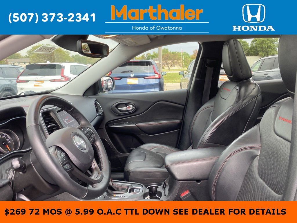Used 2019 Jeep Cherokee Trailhawk image 9