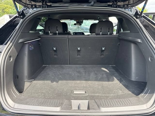 Used 2024 Chevrolet Trax RS w/ Driver Confidence Package FWD image 32