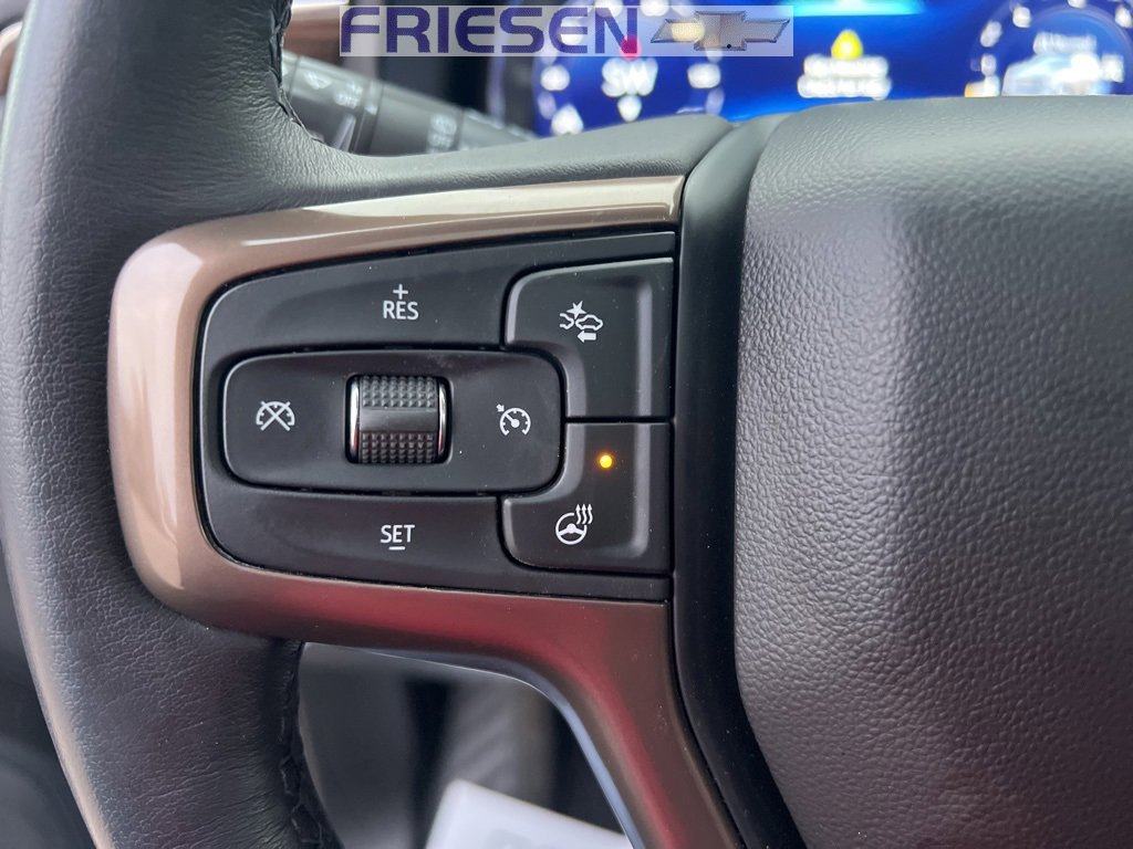 Used 2023 Chevrolet Suburban High Country image 17