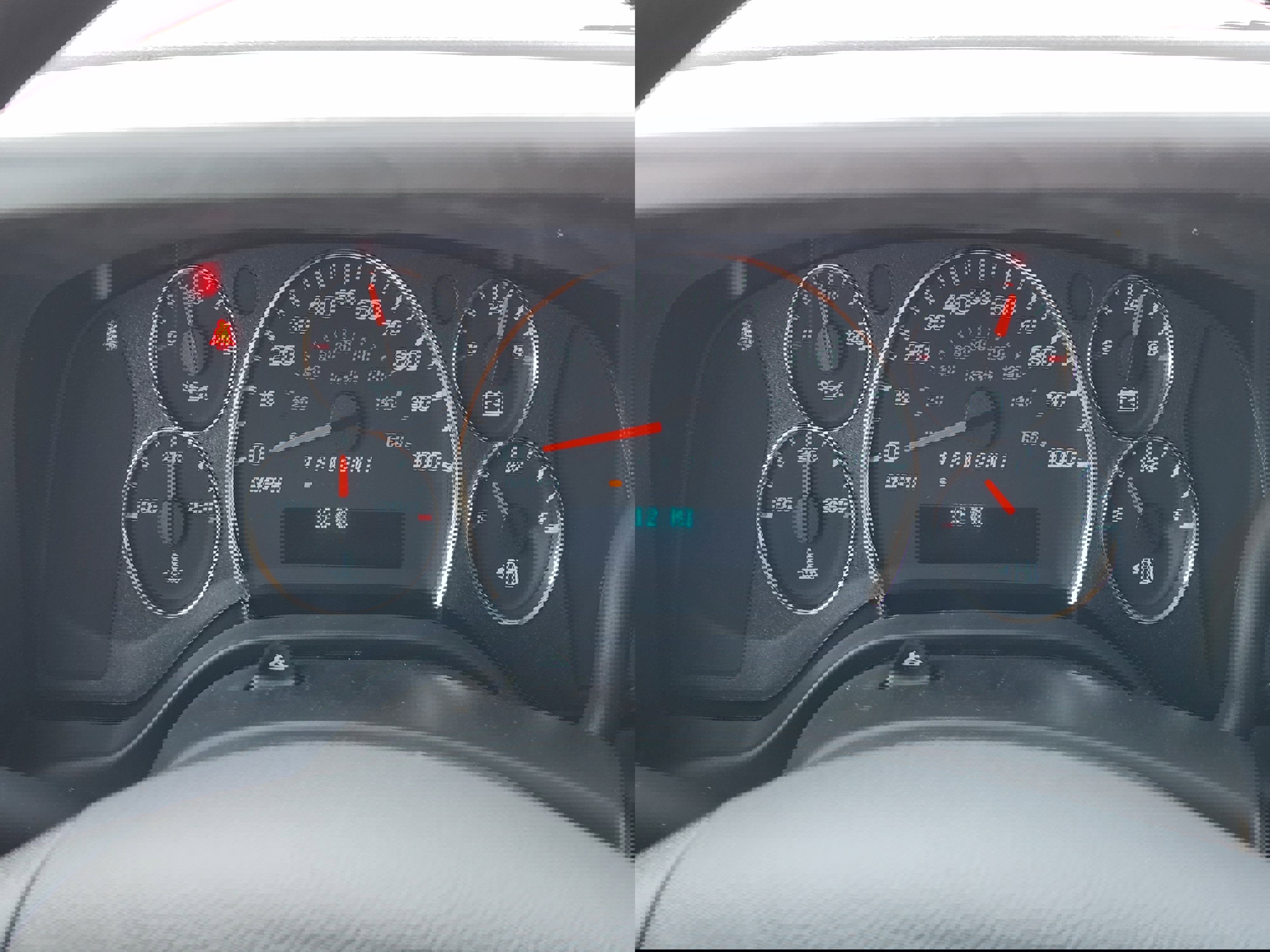 New 2025 Chevrolet Express 2500 Extended w/ Driver Convenience Package image 18