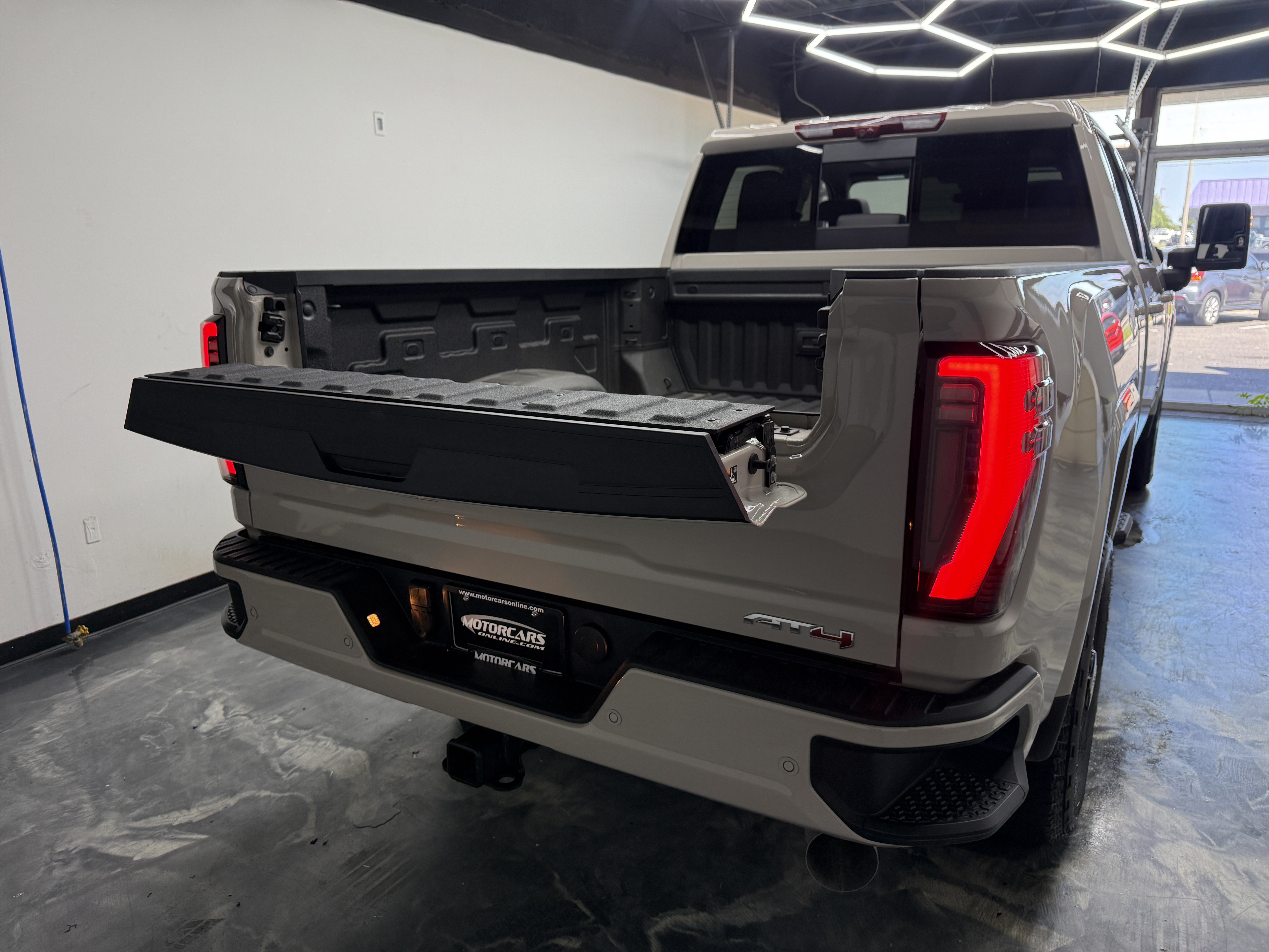 Used 2026 GMC Sierra 2500 AT4 w/ AT4 Premium Plus Package AWD/4WD image 30