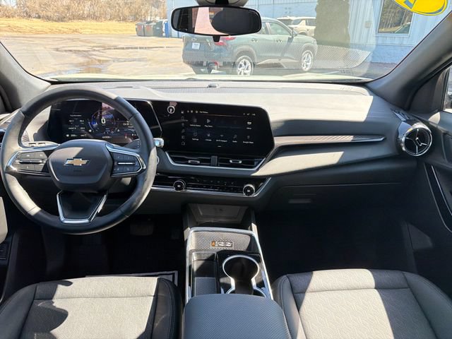 Used 2025 Chevrolet Equinox LT w/ Convenience Package II AWD/4WD image 29