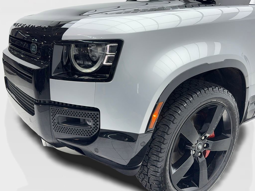 Used 2024 Land Rover Defender 110 X image 5