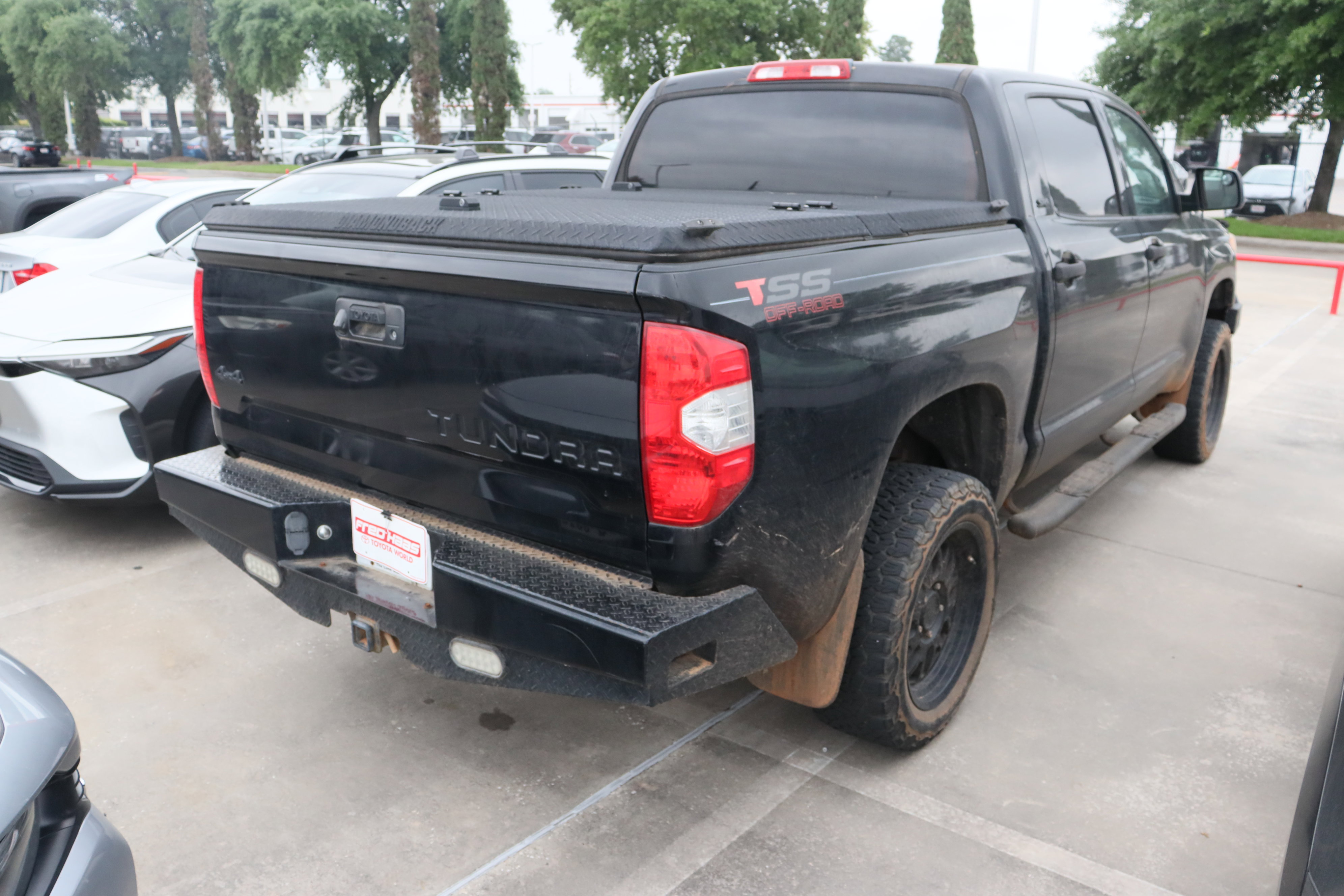 Used 2016 Toyota Tundra SR5 w/ SR5 Upgrade Package AWD/4WD image 10