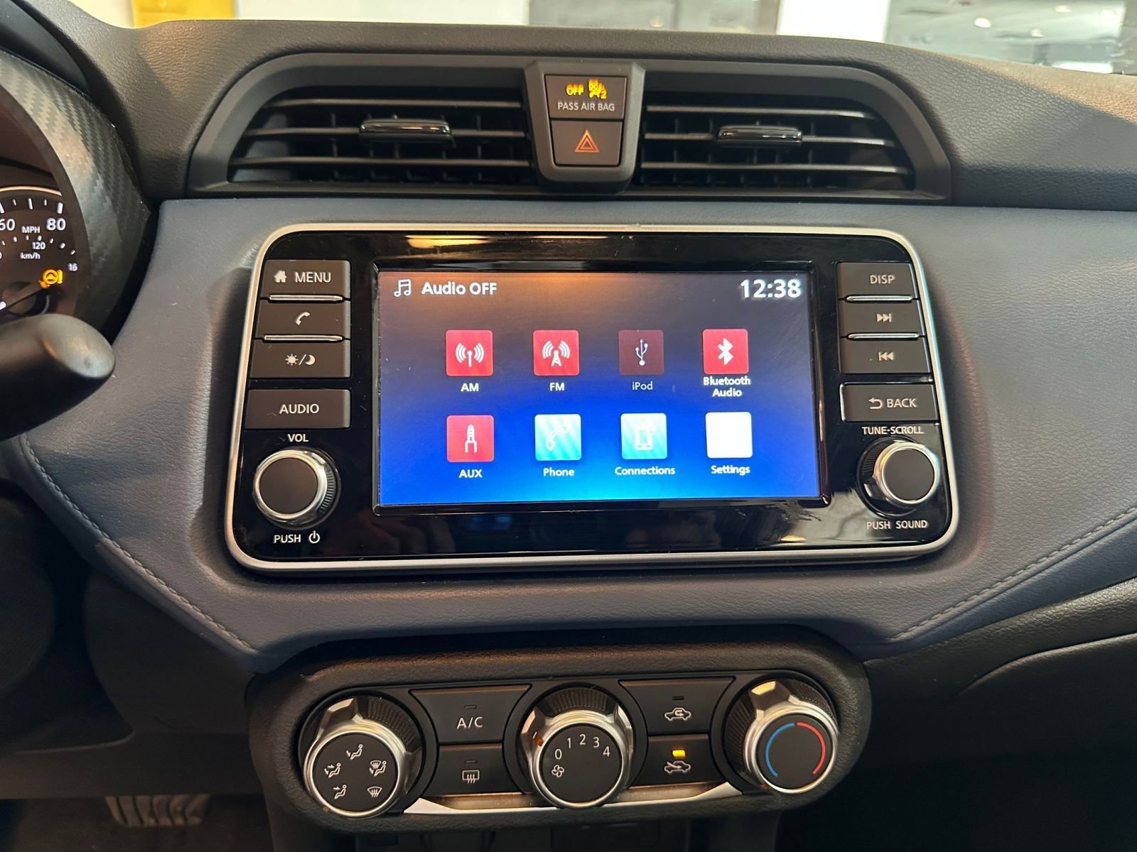 Used 2025 Nissan Versa SV image 20