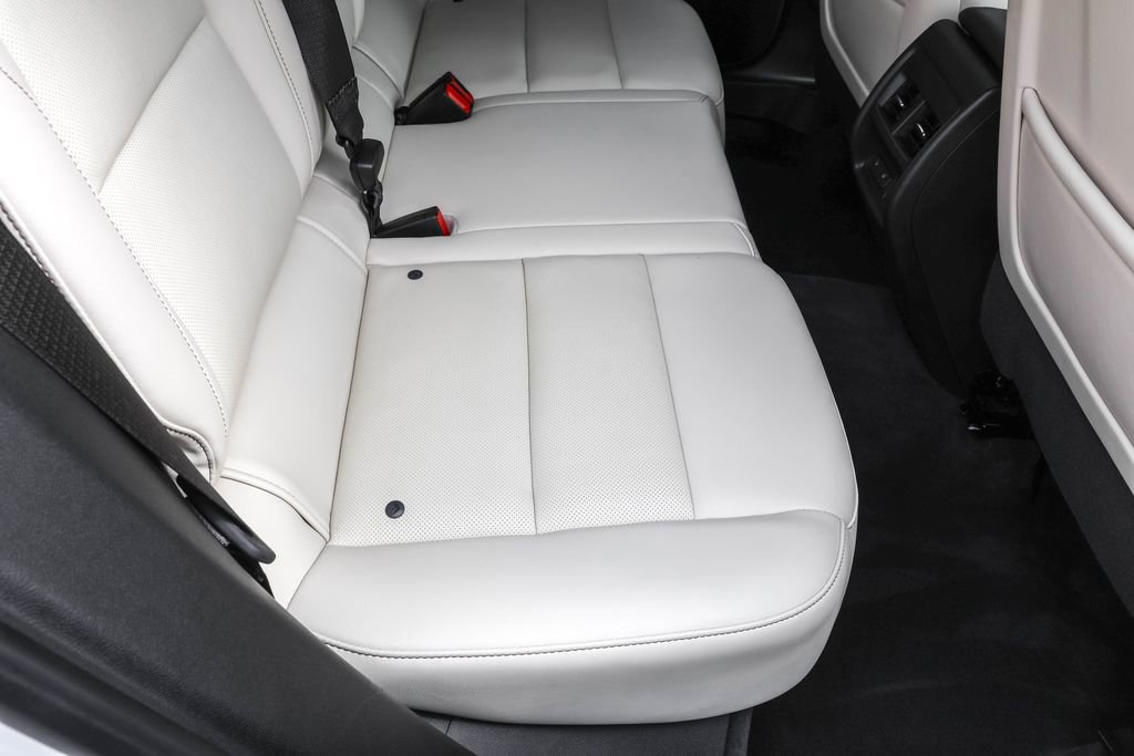 Used 2023 Cadillac XT4 Sport AWD/4WD image 38