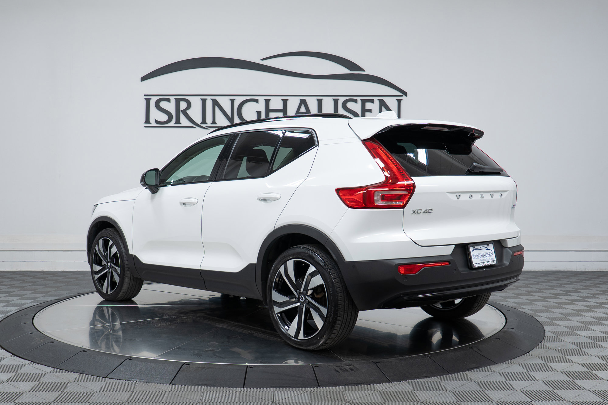 Used 2023 Volvo XC40 B5 Ultimate w/ Protection Package Premier AWD/4WD image 7