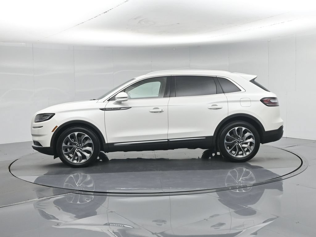 Used 2023 Lincoln Nautilus Reserve w/ Luxury Package AWD/4WD image 31