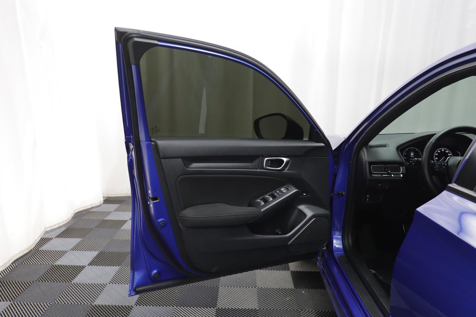 Used 2024 Honda Civic Sport image 4