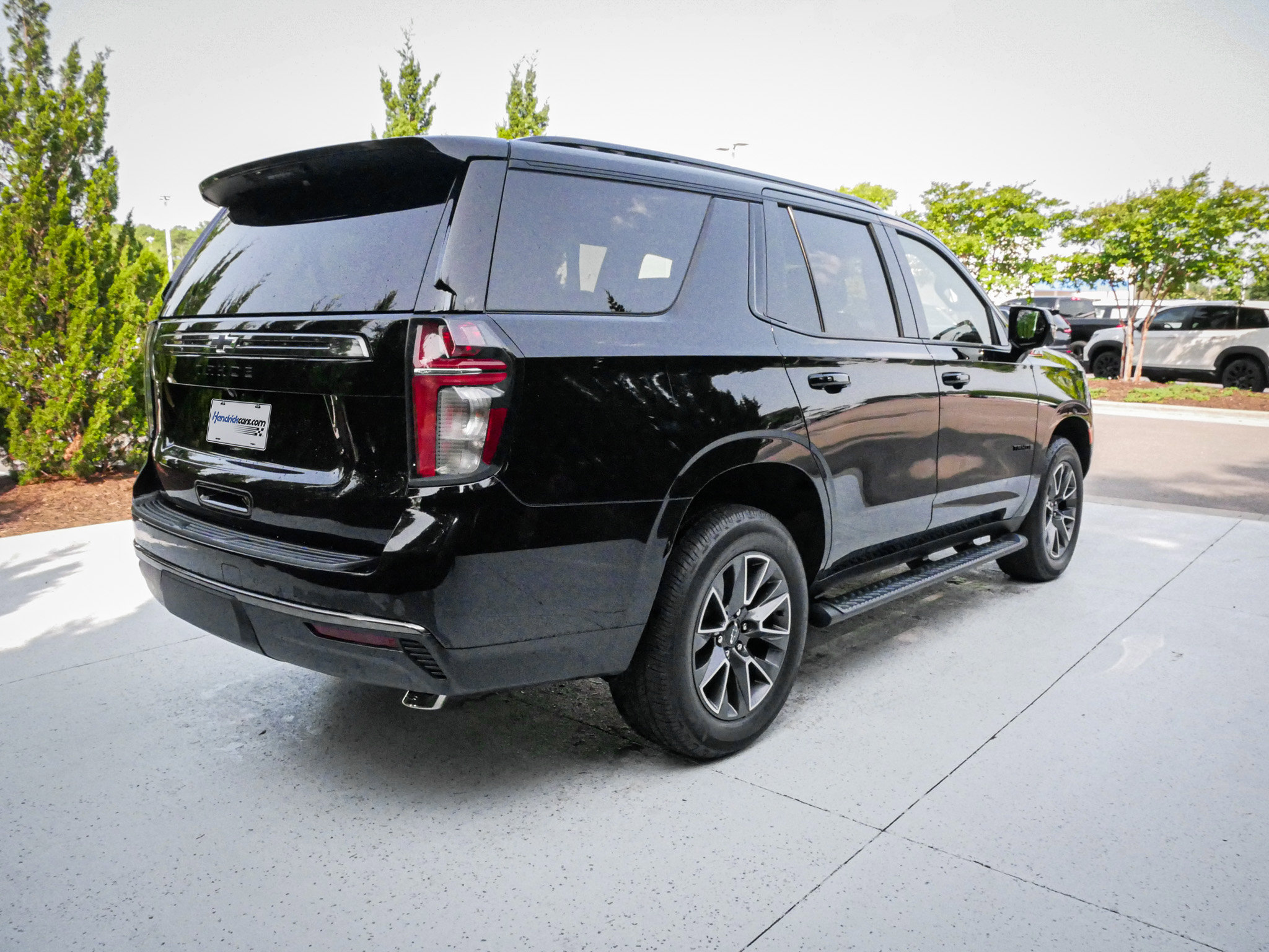 Used 2021 Chevrolet Tahoe Z71 w/ Z71 Signature Package AWD/4WD image 11