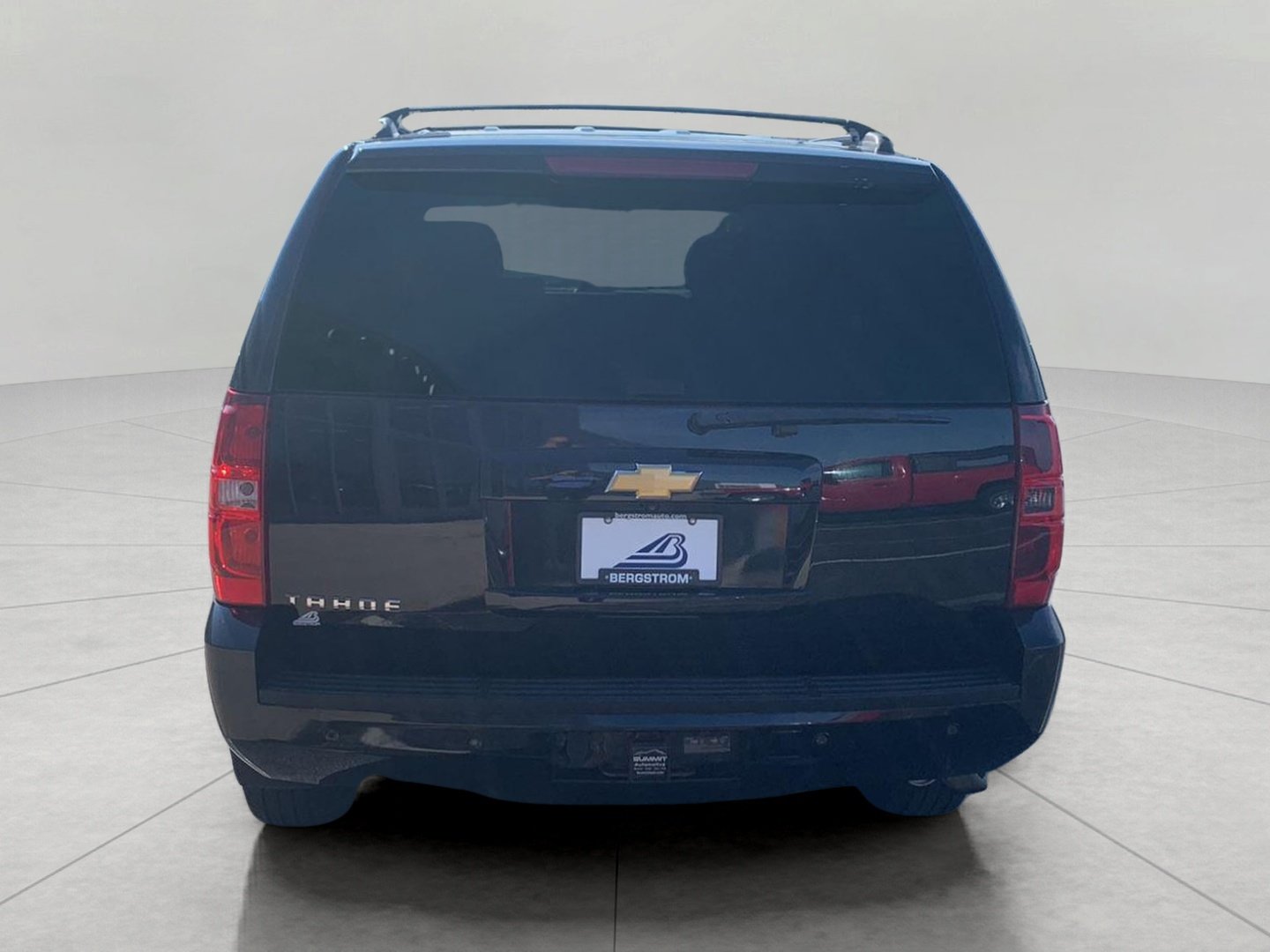 Used 2014 Chevrolet Tahoe LT w/ Luxury Package AWD/4WD image 6