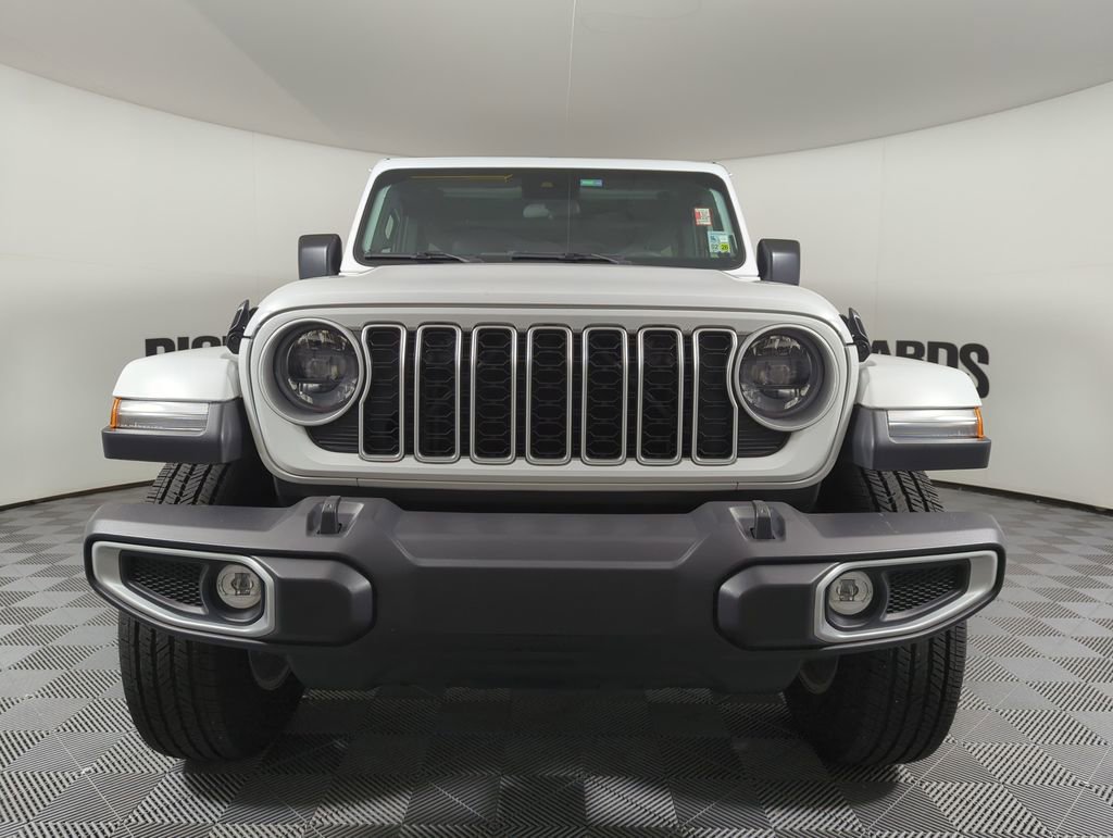 Used 2024 Jeep Wrangler Sahara image 3