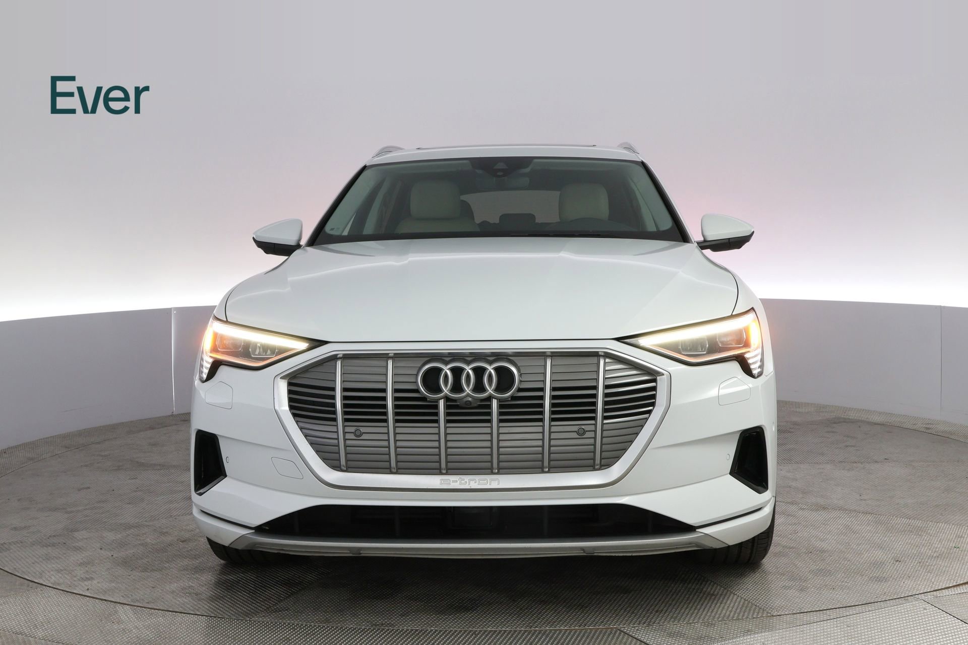 Used 2019 Audi e-tron Premium Plus image 12